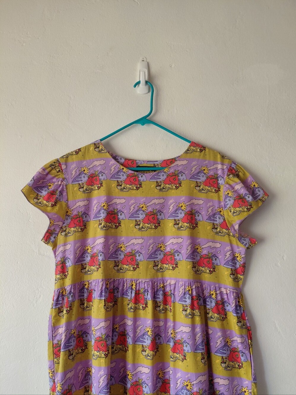 Nooworks Frida Tiered Dress With Pockets Strawberry Picnic - Picture 3 of 7